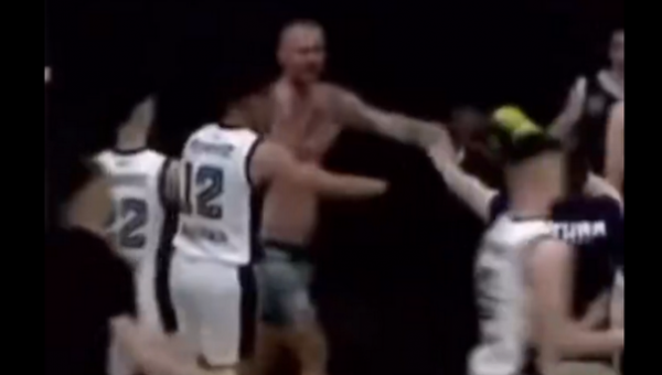 Buvęs Eurolygos žaidėjas įsivėlė į muštynes (VIDEO)